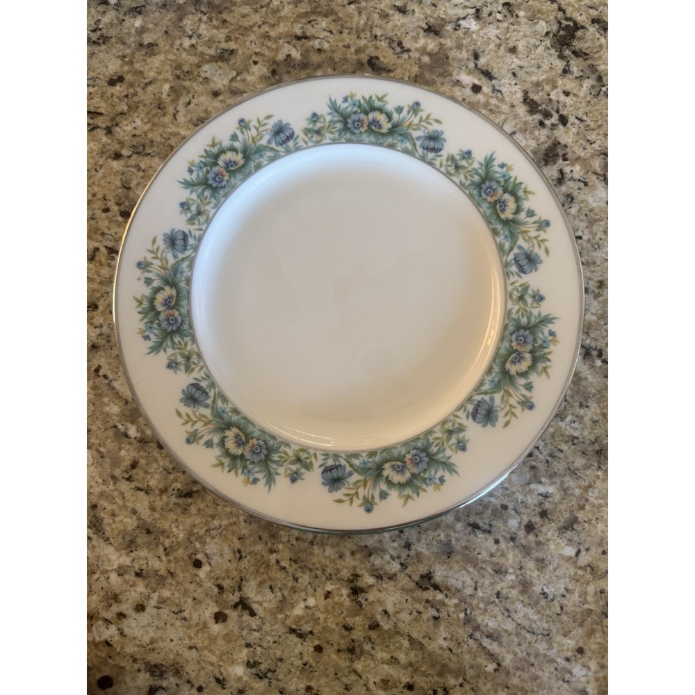 Lenox Merrivale Dinner Plate 10-1/2" Great Condition